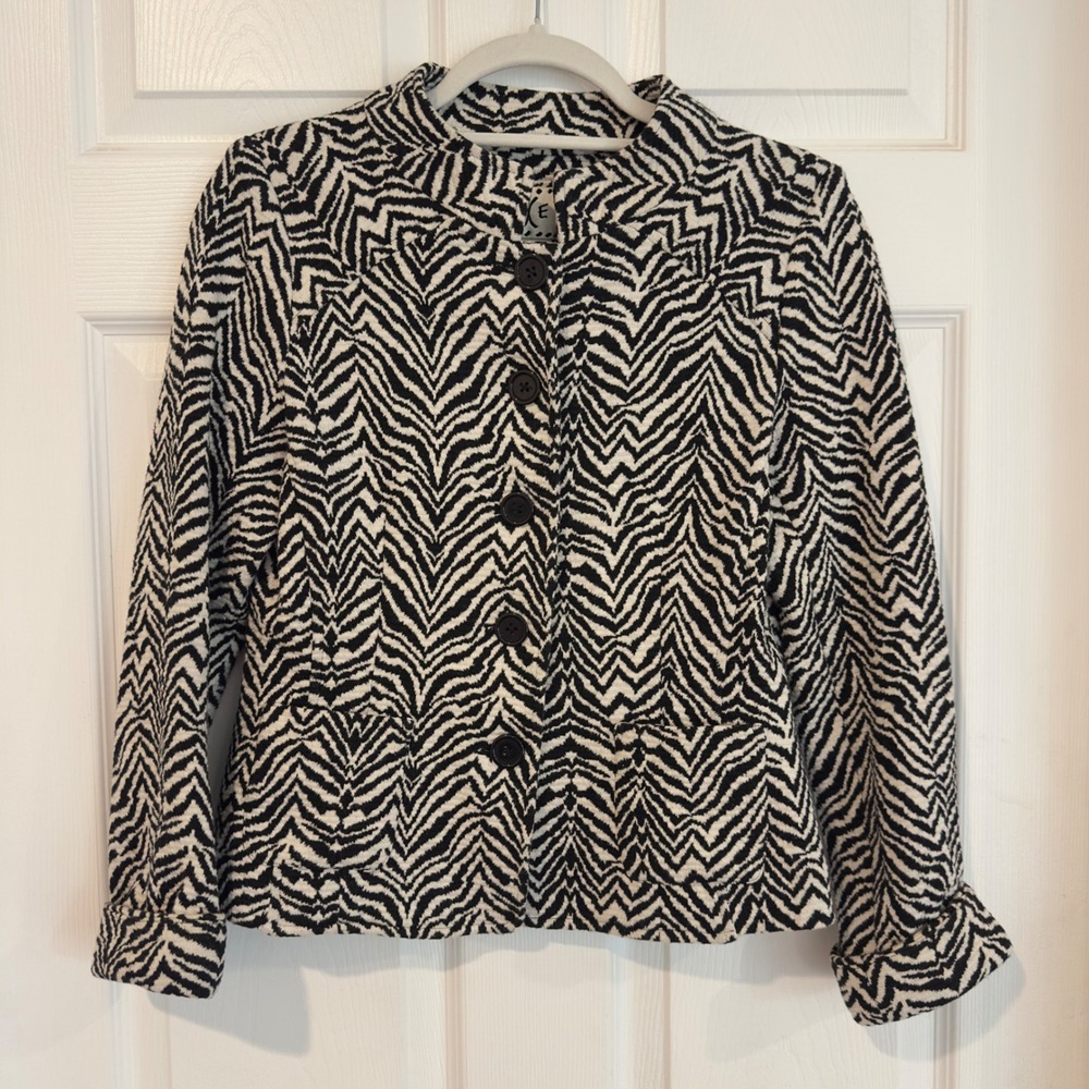 IXE Womens Zebra Print Button Front Jacket Black White Small 5084672478a